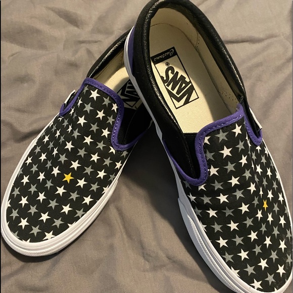 vans first ave shoes
